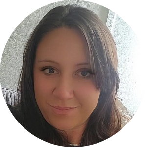 Tina Reeve available notary in Delta, CO - 81416