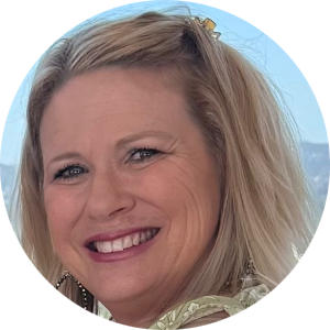 Susan Long available notary in Escondido, CA - 92026