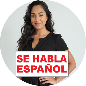 Annairis Johnson available notary in Aurora, CO - 80017