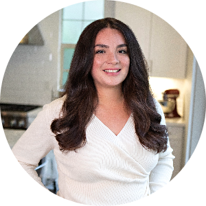 Brillilia Ayon Teran available notary in Newbury Park, CA - 91320