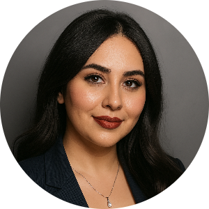 Aleida Quinonez available notary in Phoenix, AZ - 85031