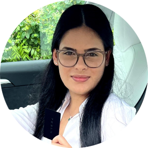 Beatriz Santos Perez  available notary in West Palm Beach, FL - 33401