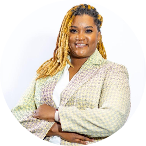 Donteria Richardson  available notary in Vestavia Hills, AL - 35216