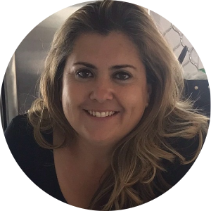 Monica Salazar available notary in Phoenix, AZ - 85041