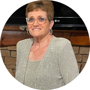 Pelvia Woods available notary in Meridian , MS - 39301