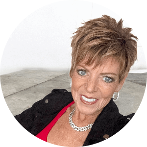 Kelly Morrison available notary in Sterling Heights, MI - 48312