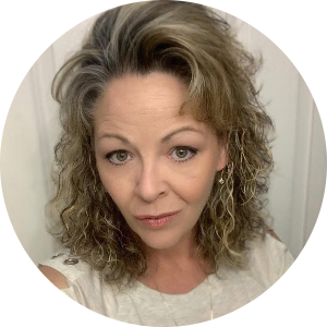 Robin Wade available notary in Vancleave, MS - 39565