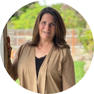 Crystal Day available notary in Medford, OR - 97504