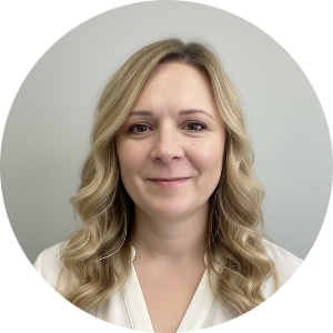 Ruth Wade available notary in Moses Lake, WA - 98837