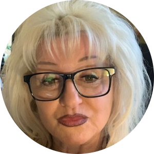 Felicia Amoroso    available notary in Fort Mohave, AZ - 86426