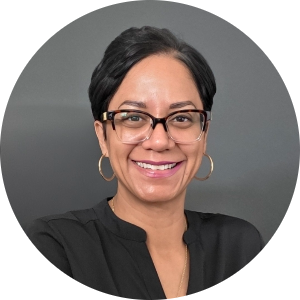 Zoreida Clarke available notary in Castle Rock, CO - 80104