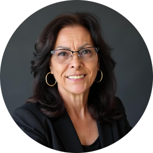 Melissa Dominguez available notary in Oxnard , CA - 93033