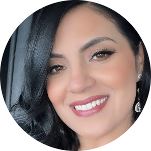 Adrianna Rosales available notary in PASCO , WA - 99301
