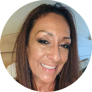 Dana Cheigh available notary in San Diego, CA - 92116
