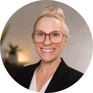Tenley Cotten available notary in Claysburg, PA - 16625