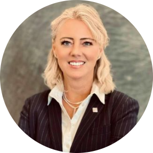 Monika Moores available notary in Albuquerque, NM - 87123