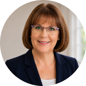 Julie-Smith-Notary-Public-In-Everett-WA-ZigSig