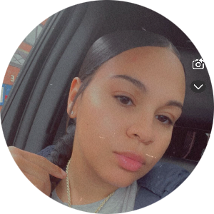 Monet Gomez available notary in New London, CT - 06320