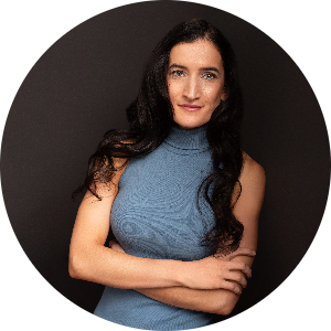 Julia Winnie available notary in Tonawanda, NY - 14150